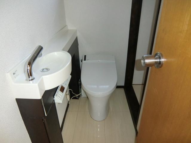 Toilet