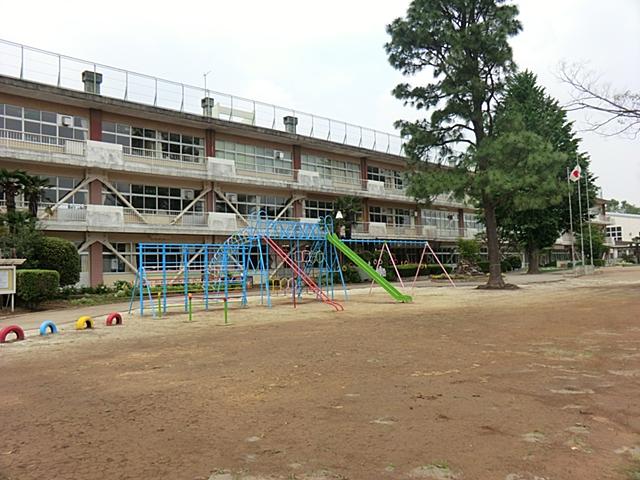 Primary school. 2100m to Noda City Fukuda first elementary school