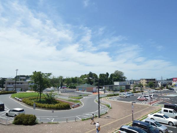 station. Tobu Noda line "Nanakodai" 1200m to the station