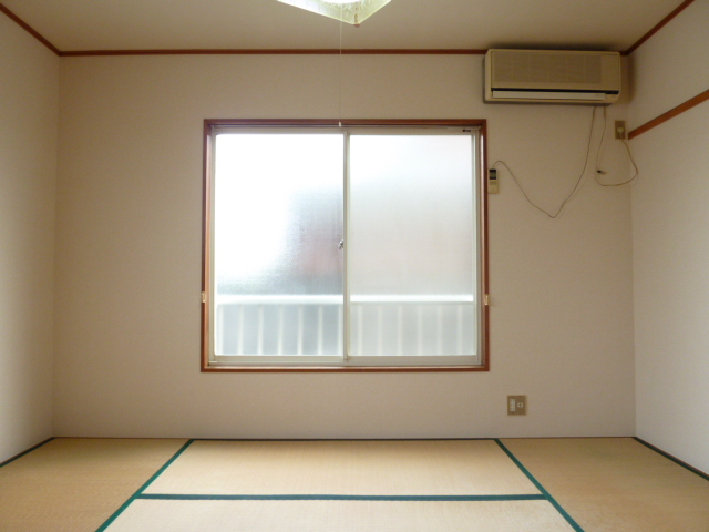 Living and room. Relaxing Japanese-style room 6 quires