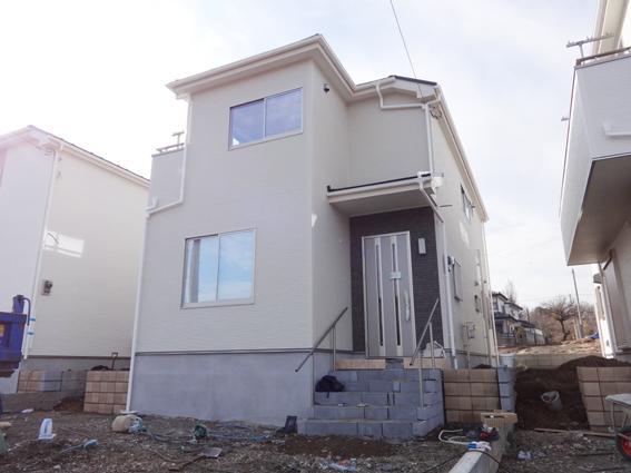 Local appearance photo. Large houses built for sale was completed in a quiet residential area!