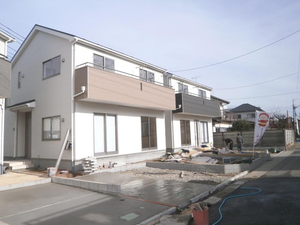 Local appearance photo. Local (12 May 2013) Shooting