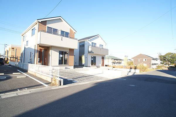 Local photos, including front road