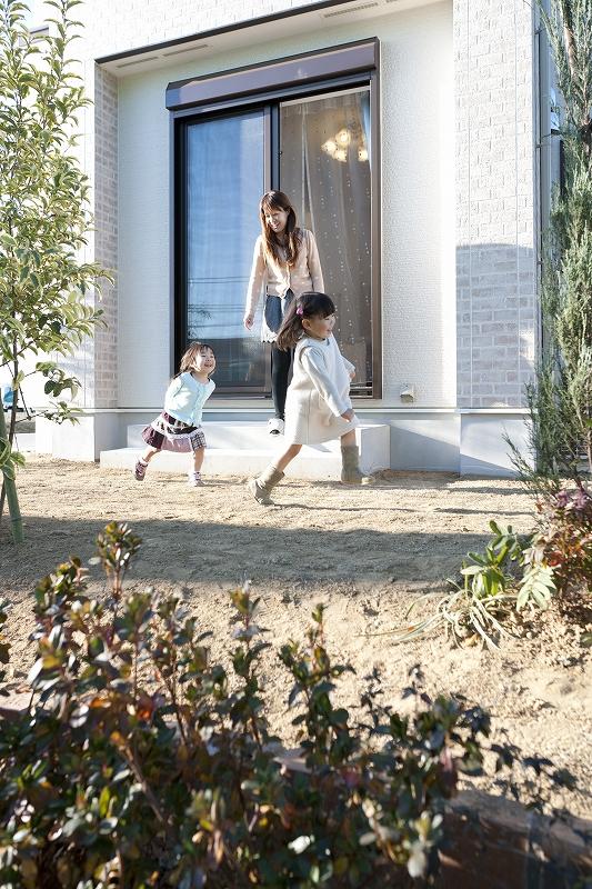 Other. 90 Building (model building), All houses 180 sq m more than the site unique wide garden, Or running around the children, You can also enjoy gardening in parent and child.