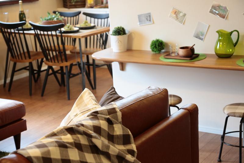 Living. Cafe style of living that life has become fashionable