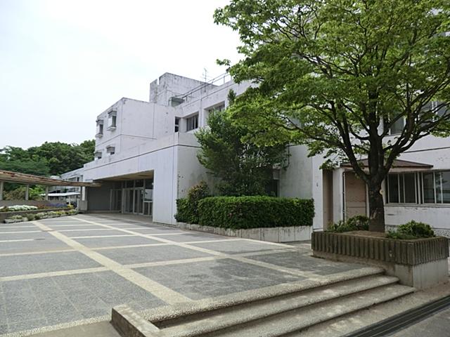 Junior high school. 1200m to Noda City Kimagase junior high school