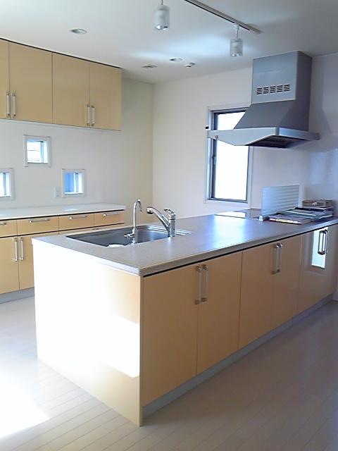 Kitchen. Indoor (10 May 2013) Shooting