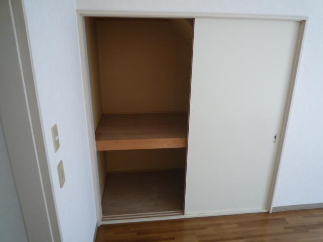 Other room space