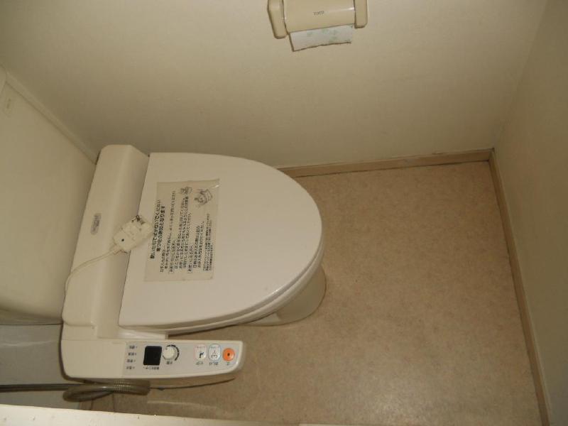 Toilet. Woshurreto is with!