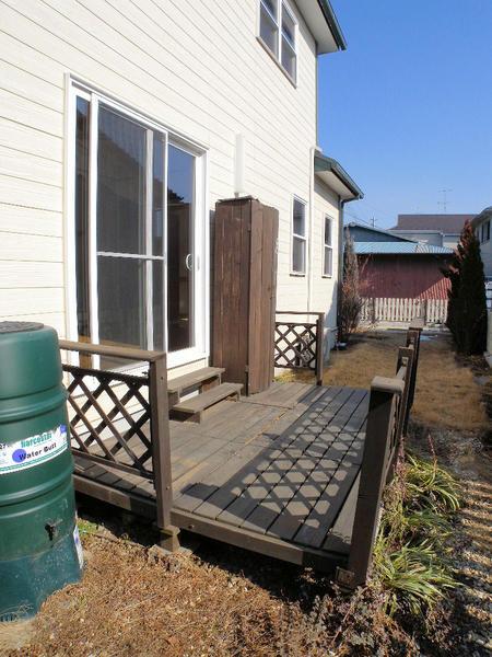 Other. Comes with a wood deck is ahead of 1F living.