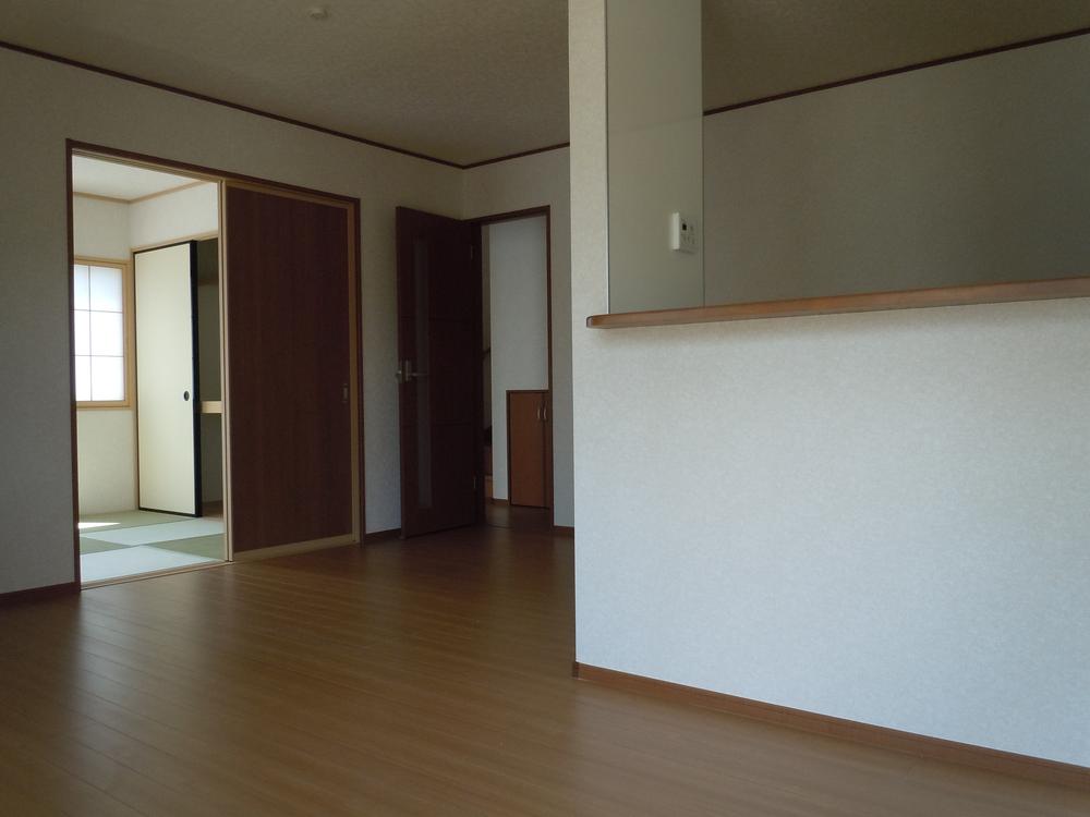 Same specifications photos (living). ( Building) same specification