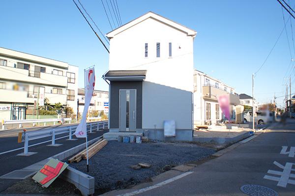 Local photos, including front road