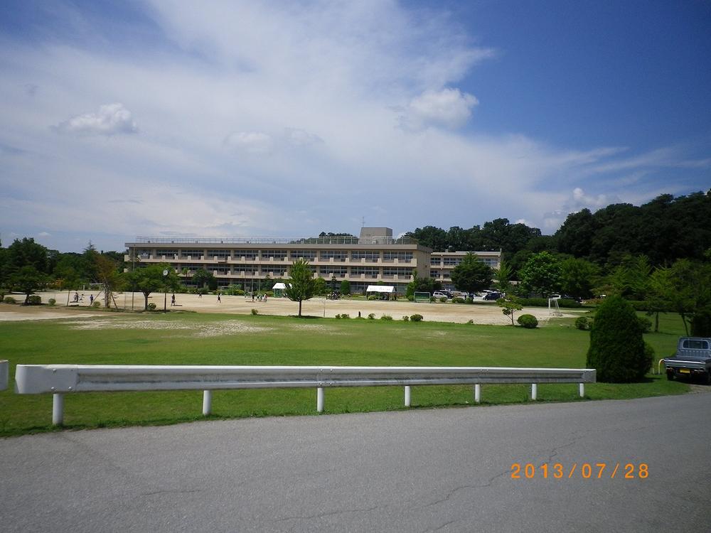 Primary school. 1366m to Noda City Shimizudai Elementary School