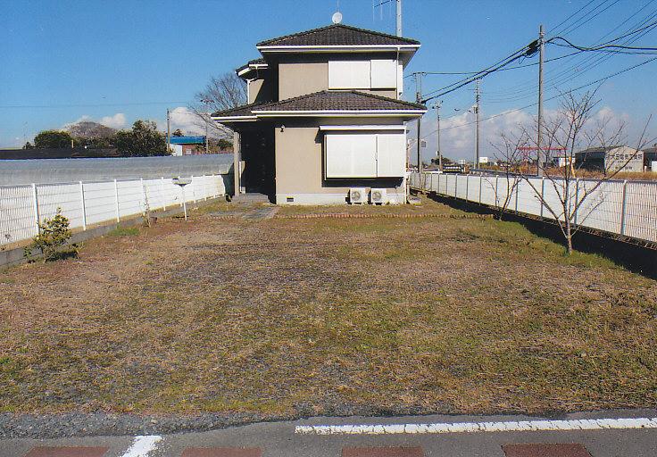 Garden. South side of the large garden that field can also