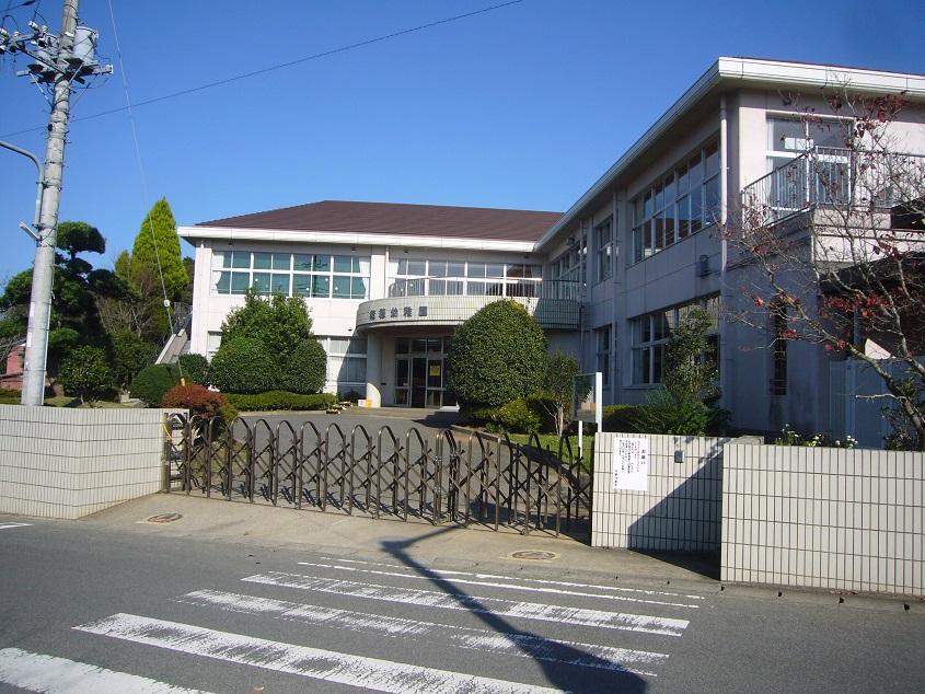 kindergarten ・ Nursery. Municipal until Mizuho kindergarten 500m walk 7 minutes, It is adjacent to the Mizuho Elementary School, Green is full there is very environment is a good place around.