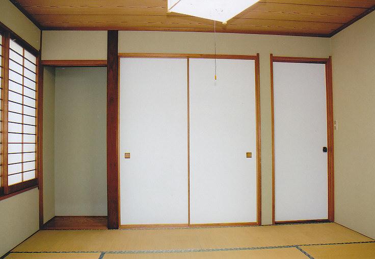 Other introspection. Alcove with a Japanese-style