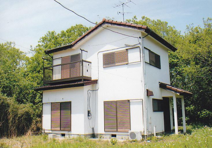 Local appearance photo. The appearance of the bright design