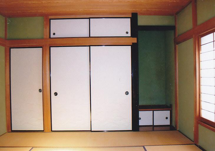 Other introspection. Alcove with a Japanese-style