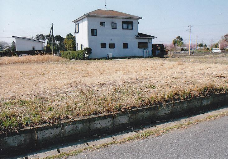 Local land photo. 100 square meters land with construction completed