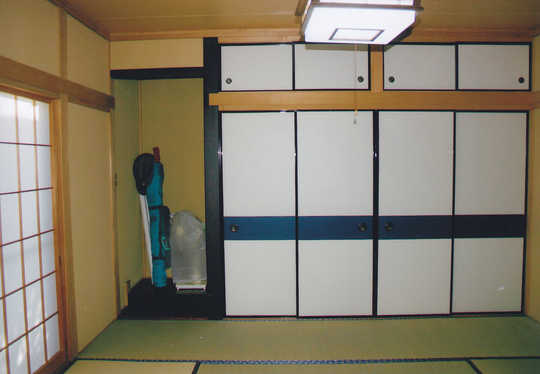 Other introspection. Alcove with a Japanese-style