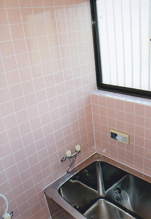 Bathroom. Stylish tile stuck in the bathroom