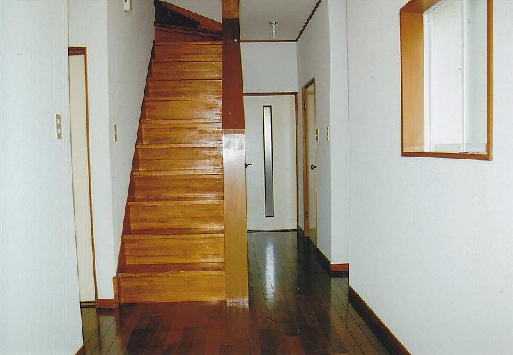 Entrance. Little entrance floor of spread