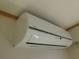 Other Equipment. Air conditioning is attached to the Japanese-style room.