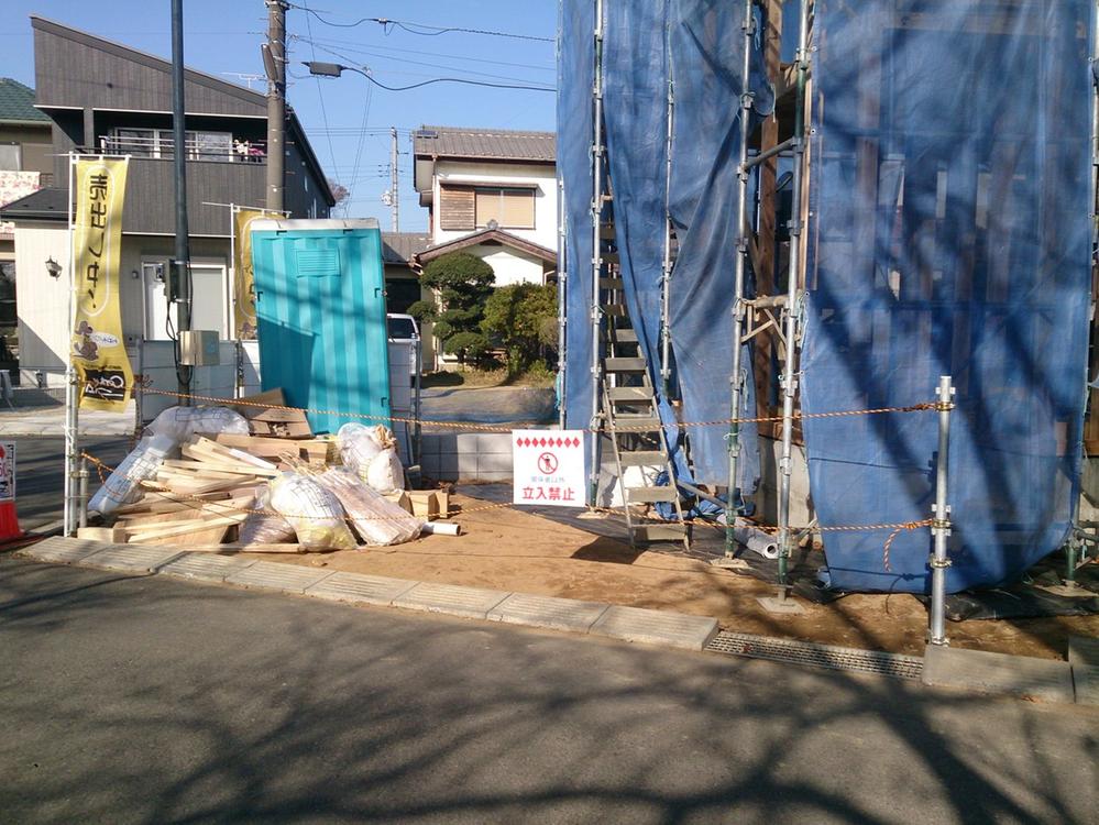 Parking lot. Car space 2 cars (1 Taikei)