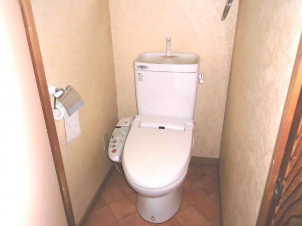 Toilet