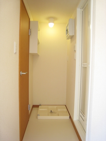 Other. Is Indoor Laundry Area. Storage rack Installed!