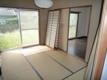 Non-living room. Bright Japanese-style room facing the Nantei