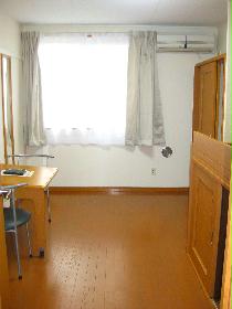 Living and room. First floor flooring ・ Second floor carpet table ・ Chairs