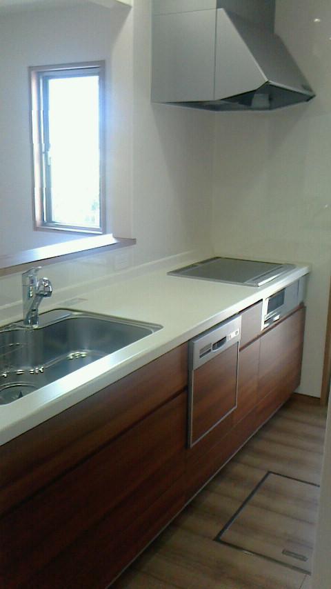 Other Equipment. 4 is a kitchen of Building. The color of the surface material in conjunction with the floor coverings are also select.