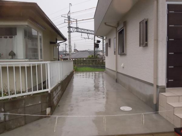 Other local. Two car space happy