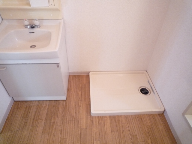 Other Equipment. Equipped with Washing machine in the room!