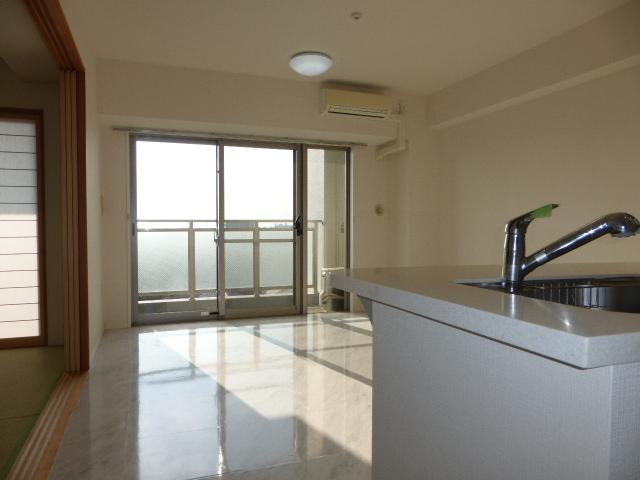 Living. Indoor (11 May 2013) Shooting