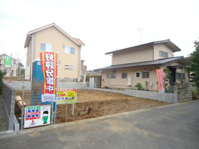 Local appearance photo. Local (10 May 2013) Shooting