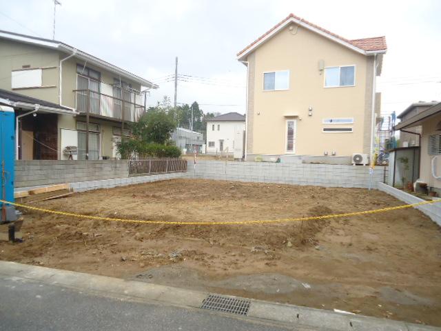 Local appearance photo. Local (10 May 2013) Shooting