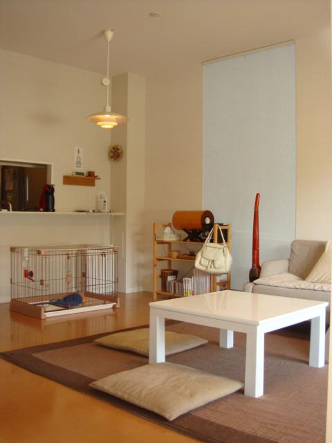 Living. One wall of the living room is equipped with an accent Cross and picture rails