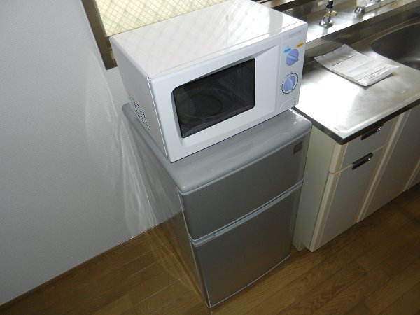 Other Equipment. refrigerator, microwave