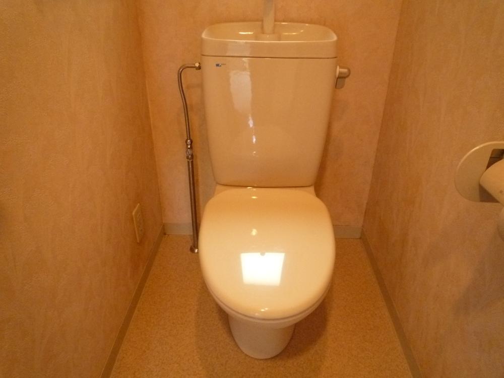 Toilet.  ☆ toilet ☆
