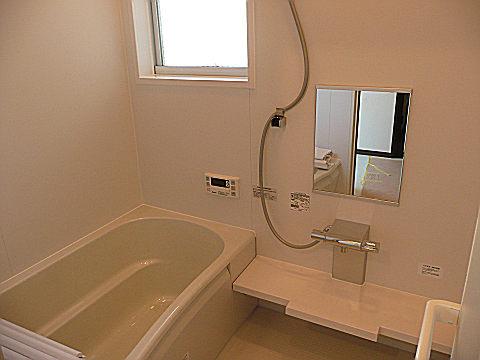 Bathroom. Indoor (09 May 2013) Shooting