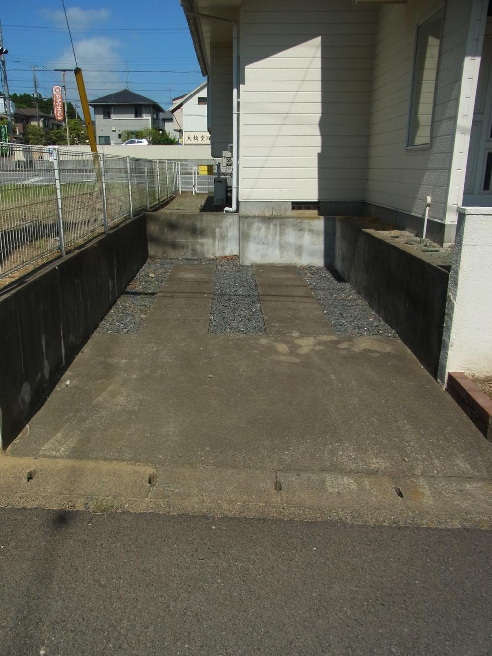 Parking lot