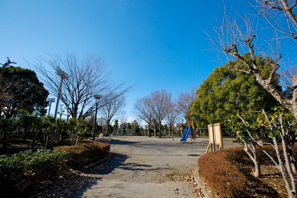 park. Nakakido a 6-minute walk from the 430m Nakakido park to the park