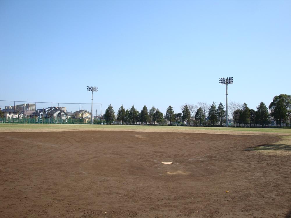 Other. Nakakido park baseball ground Nakakido to the park 230m (3 minutes walk)