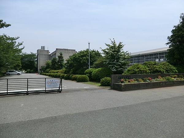 Junior high school. Oyamaguchi 2230m until junior high school