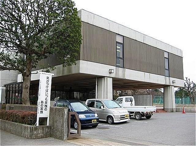 library. 2808m to Sodegaura City Tatsukon form Community Center Library