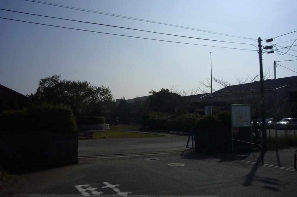 Primary school. 636m to Tateyama City Hojo Elementary School