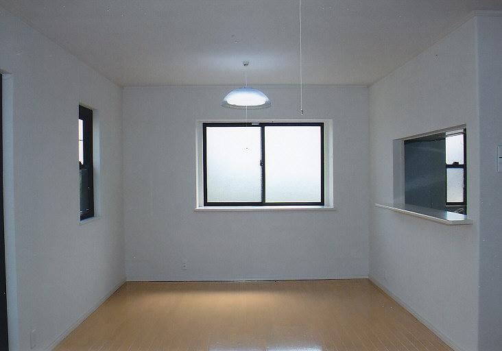 Living. 15.5 Pledge of spacious LDK