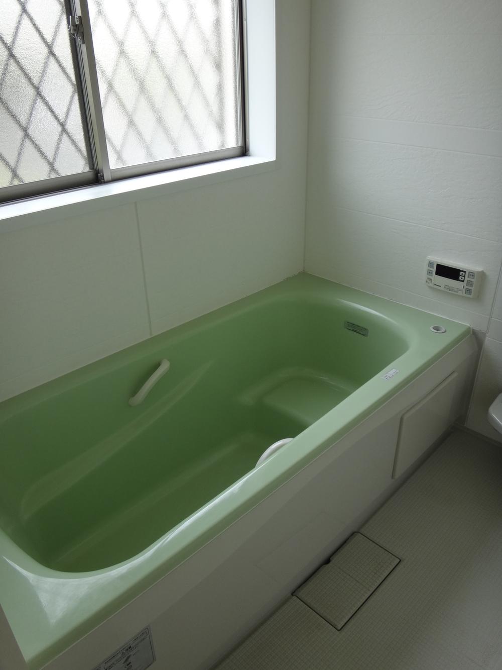 Bathroom. Indoor (June 2012) shooting